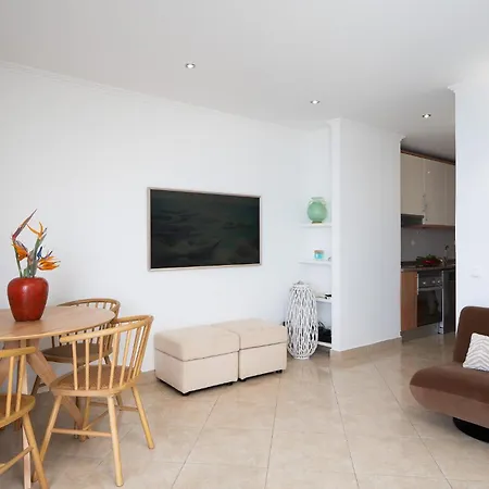 아파트 Lighthouse - Exclusive Sea View 180º, Pool, Parking