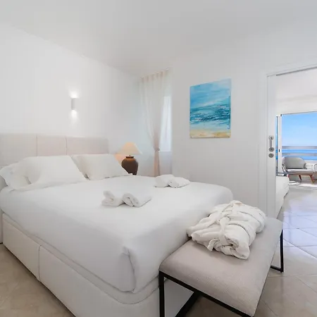 Lighthouse - Exclusive Sea View 180º, Pool, Parking 포티마오