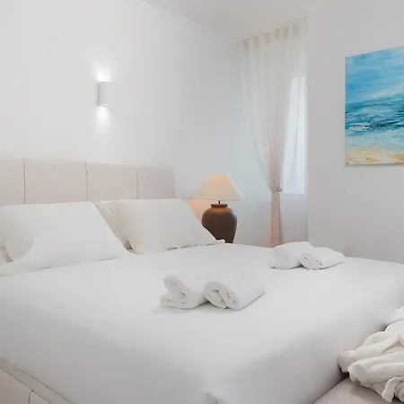 Lighthouse - Exclusive Sea View 180º, Pool, Parking 포티마오