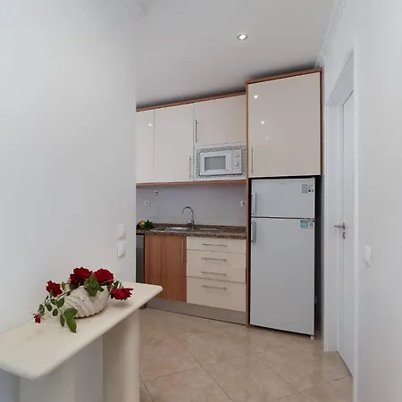 아파트 Lighthouse - Exclusive Sea View 180º, Pool, Parking